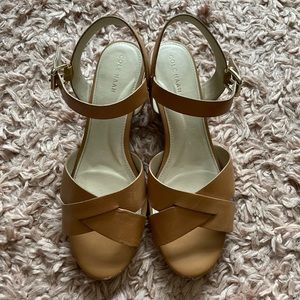 Cole Haan sandal size 7.5